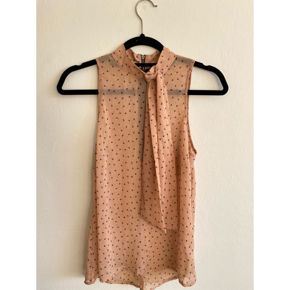 Peach Tie-Neck Sleeveless Blouse Flowers Pattern